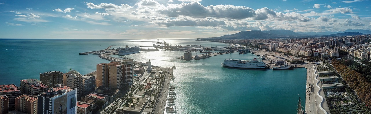 Benalmadena Hafen von oben